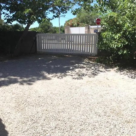 Les Lauriers Roses Holiday home *